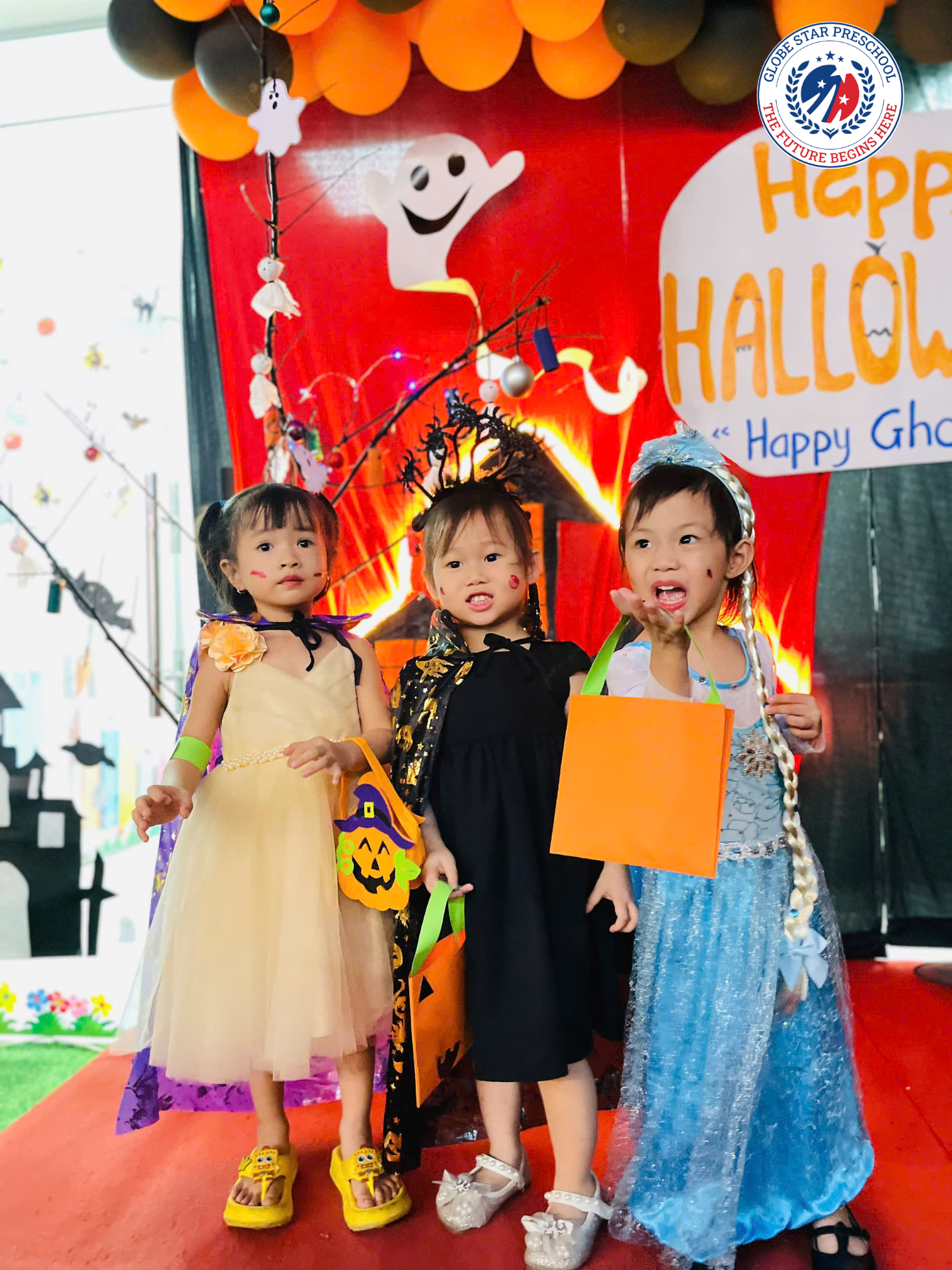 ba co nang halloween
