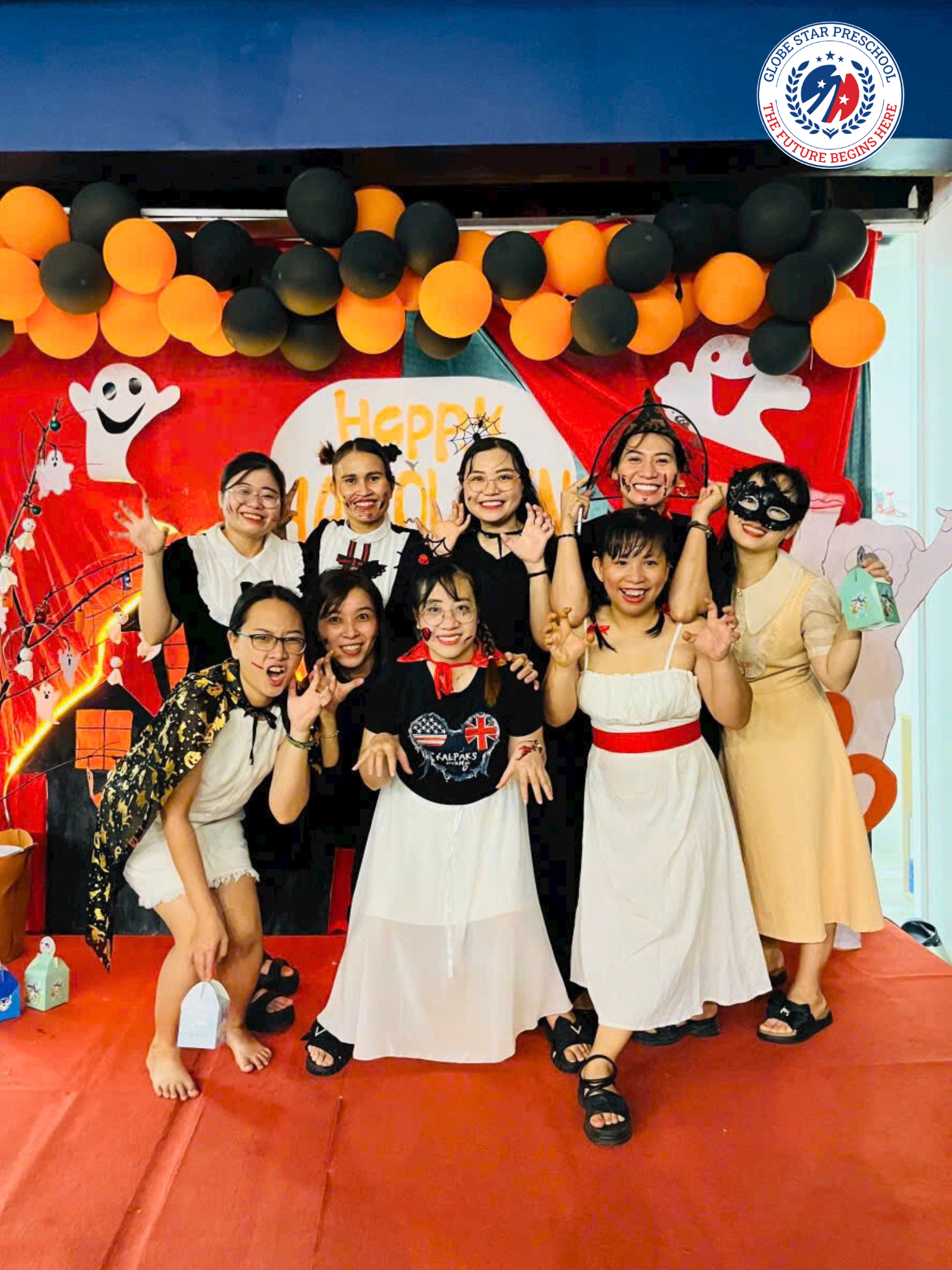 co hoa trang halloween