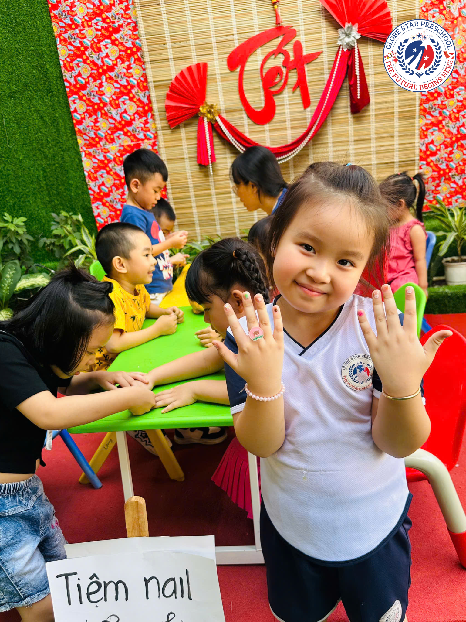 khanh khoe nail
