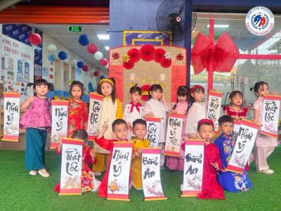 BÉ GLOBE STAR GÂY THÍCH THÚ KHI TẬP LÀM ÔNG ĐỒ NHÍ